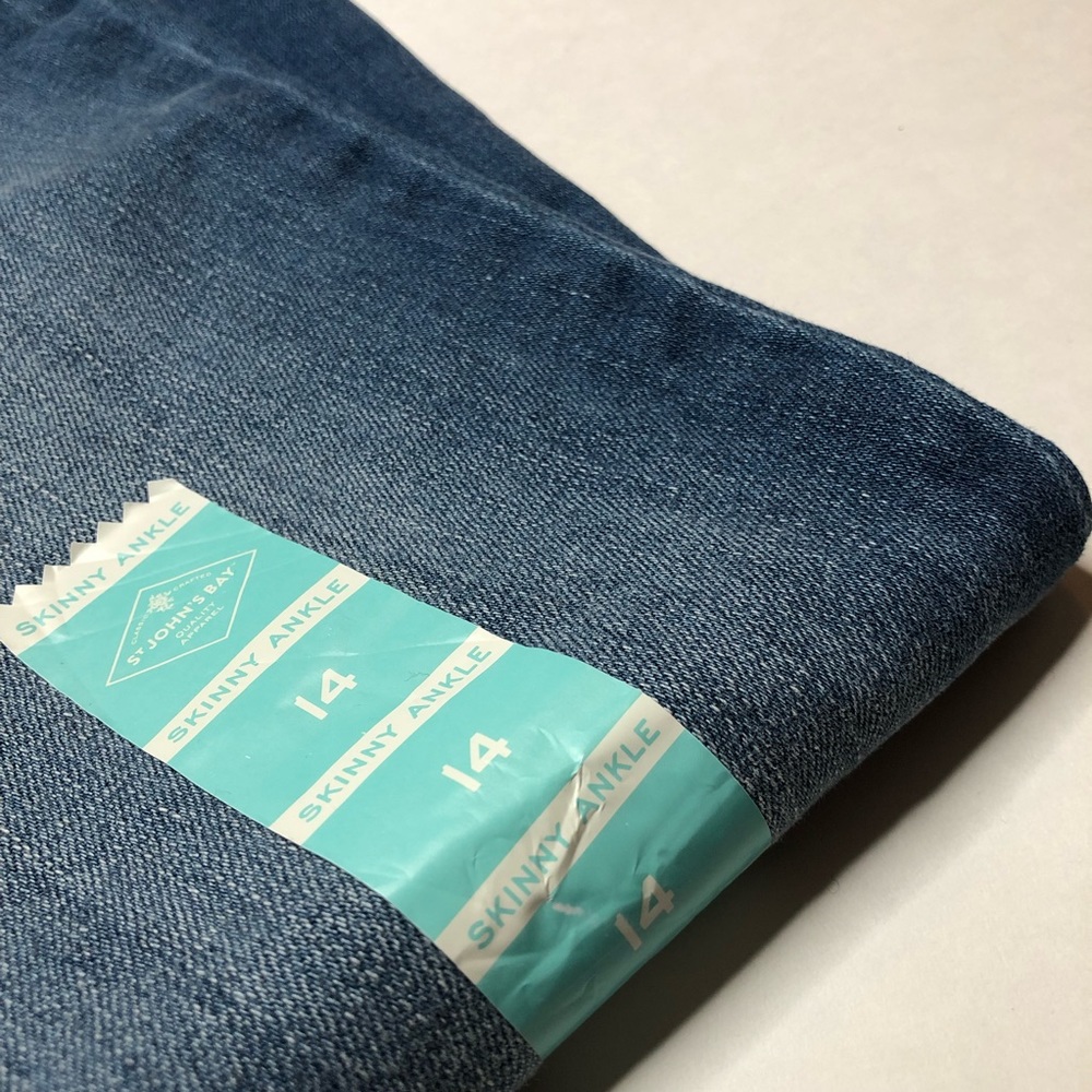 Skinny  Leg Jeans